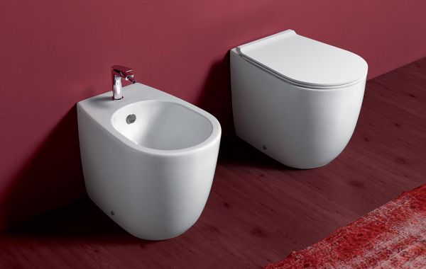 Set Sanitari Moderni Senza Brida Filo Parete Coprivaso Ammortizzato Vignoni CERAMICHEMIRANDA