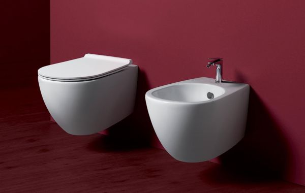 Set Sanitari Sospesi Senza Brida Coprivaso Ammortizzato Design Vignoni CERAMICHEMIRANDA