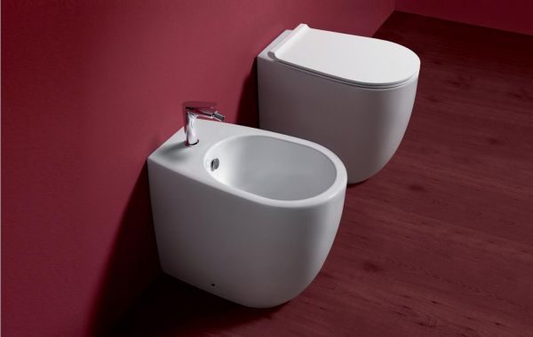 Set Sanitari Moderni Senza Brida Filo Parete Coprivaso Ammortizzato Vignoni CERAMICHEMIRANDA